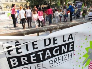 Initiation à la danse bretonne pour enfants